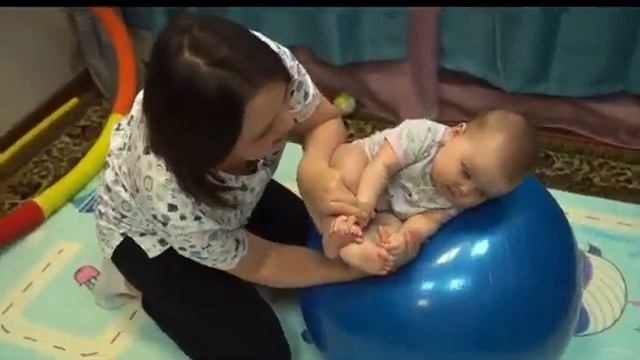 Работа с боковыми мышцами на фитболе смотреть онлайн