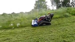 Газонокосилка на пульте управления! Дожились!