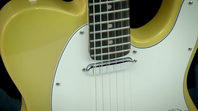Retro Vision Electric Guitar | Monoprice Quick Look смотреть онлайн
