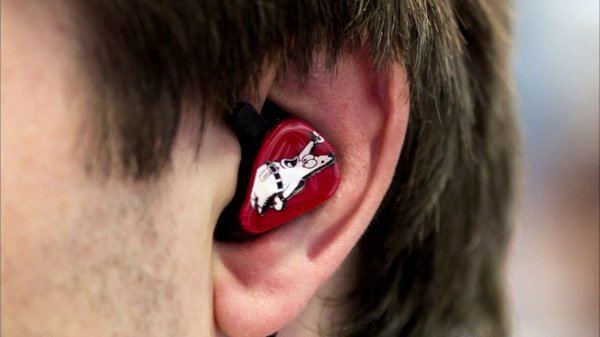 Решелл наушников в Dr.Head. Кастомные наушники по слепку уха