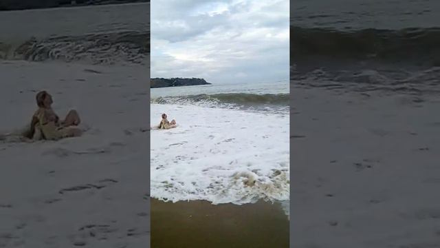Накат во время шторма. смотреть онлайн