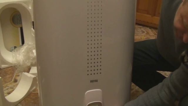 Бойлер ELECTROLUX EWH 80 Royal обзор. смотреть онлайн