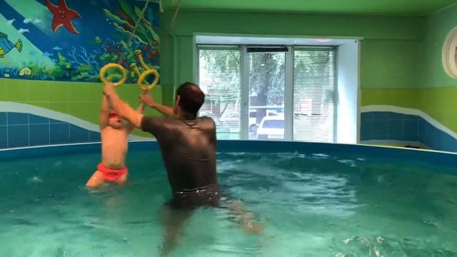 Плавание с мамой. Занятие МАМА+МАЛЫШ. смотреть онлайн