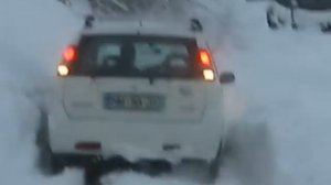SUZUKI IGNIS 4WD ON SNOW