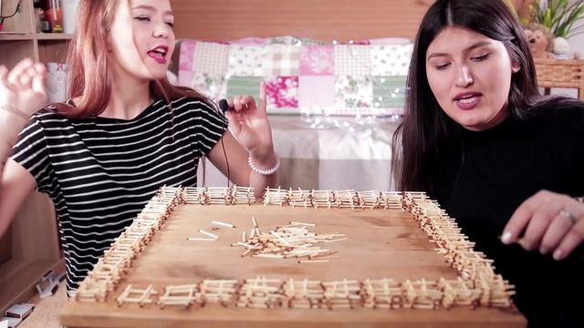 ПОСТРОИЛА ДОМ ИЗ 5000+ СПИЧЕК смотреть онлайн