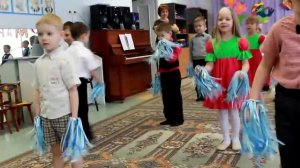 Танец в саду с Султанчиками Мамин День