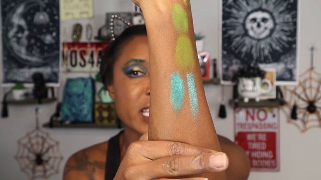 Which Green is Supreme//Glamlite vs. Milan Rowe vs. Ace Beaute смотреть онлайн