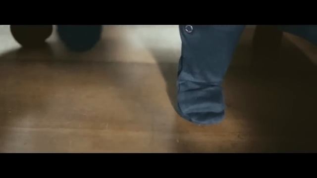 FunnyVideo | Ребёнок против пылесоса.