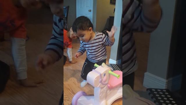 baby dancing funny смотреть онлайн