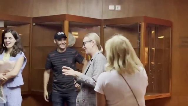 Крайний съемочный день сериала "Предпоследняя инстанция" с Павлом Прилучным и Ириной Розановой. смотреть онлайн