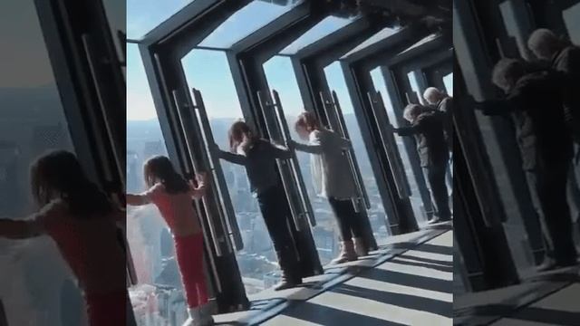 Смотровая площадка небоскреба «John Hancock Center» в ЧикагоНТЕРЕСНЫЕ ФАКТЫ ? смотреть онлайн