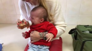 Прокалываем ушки. 9 месяцев.