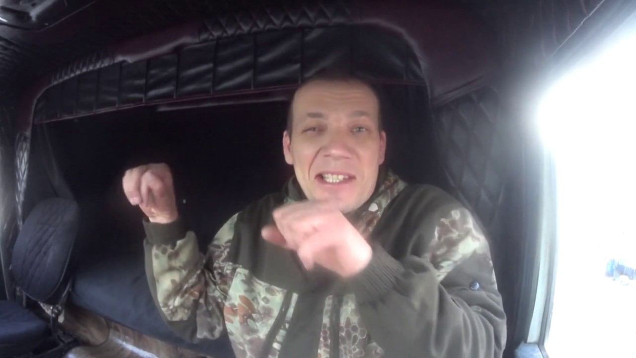 Предновогодний рейс . смотреть онлайн