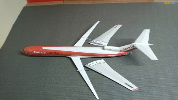 Avianca Boeing 727-200 PAPERCRAFT - PAPER MODEL