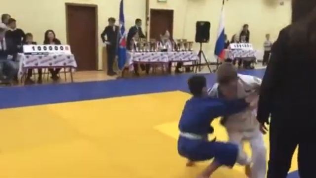 Маленький Хабиб-таджик смотреть онлайн