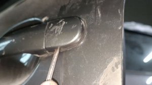 Как снять ручку двери фольцваген тигуан