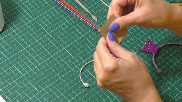 Делаем корону для куклы. смотреть онлайн