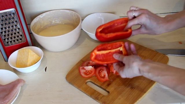 Филе курицы в кляре, с овощами, под сырной корочкой. 20 минут и у вас на столе очень вкусное блюдо. смотреть онлайн