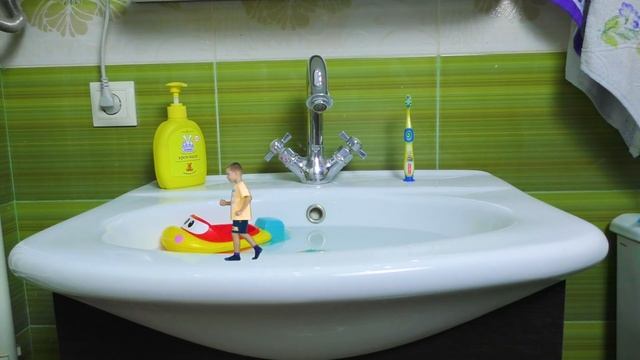 Дамик - странные сны. Стал маленьким смотреть онлайн