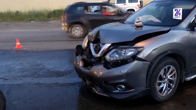 В Сургуте иномарка снесла мотоцикл смотреть онлайн