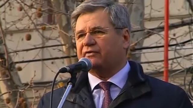 Владимир Яцуба уволен с должности председателя Севастопольской городской госадминистрации. смотреть онлайн