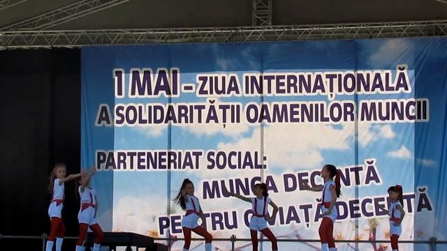 STUDIOCLASS / НА БОЛЬШОМ ВОЗДУШНОМ ШАРЕ смотреть онлайн