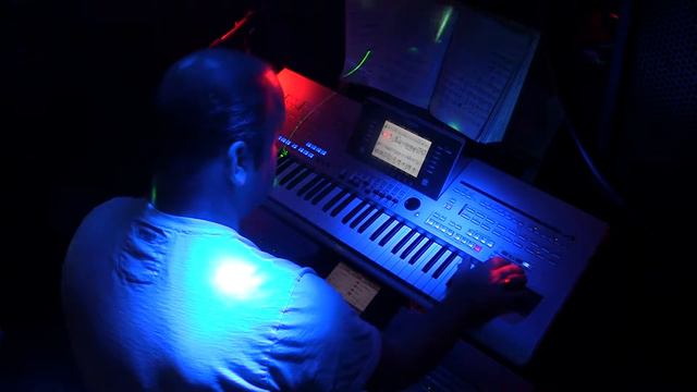 stormy weather смотреть онлайн