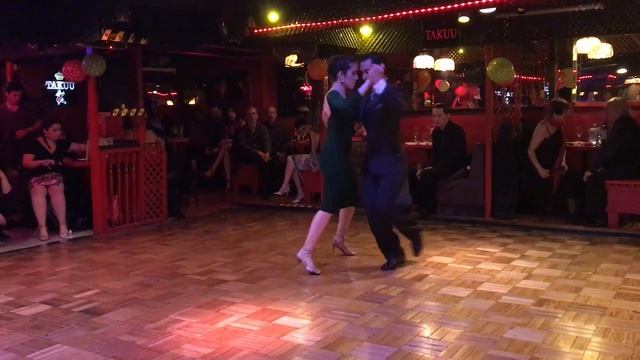 Niko Carambas Y Belen Martinez - Solamente Ella, En Milonga La Madrugada