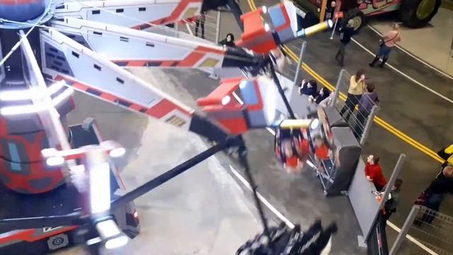 Новогодние каникулы в Москве 2022. смотреть онлайн