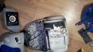 Снятие мотора с пылесоса Samsung vc-5853 1300w. Часть 1