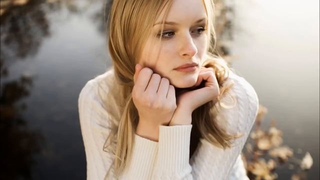 Часы помогут снять проклятье рода, ищи невестку с головой древней красавицы. Прошептали мне сзади..