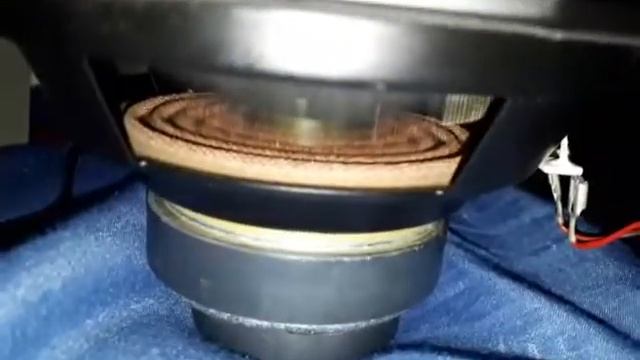 Samsung Subwoofer In free air смотреть онлайн