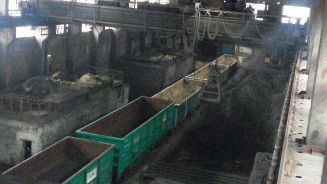 Выгрузка полувагонов мостовым грейферным краном смотреть онлайн