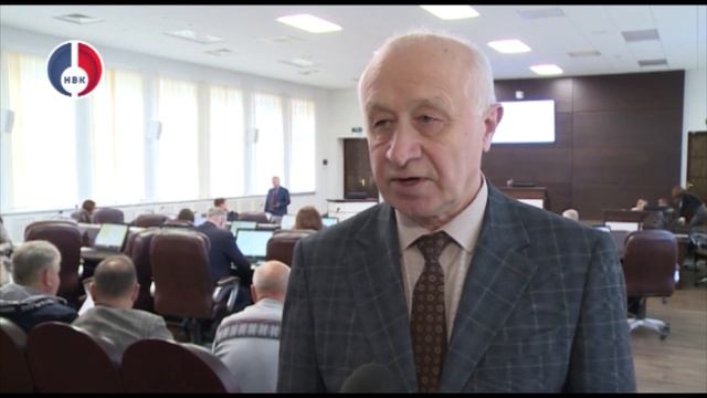 Заседание думы НГО. Депутаты поддержали открытие асфальтового завода смотреть онлайн
