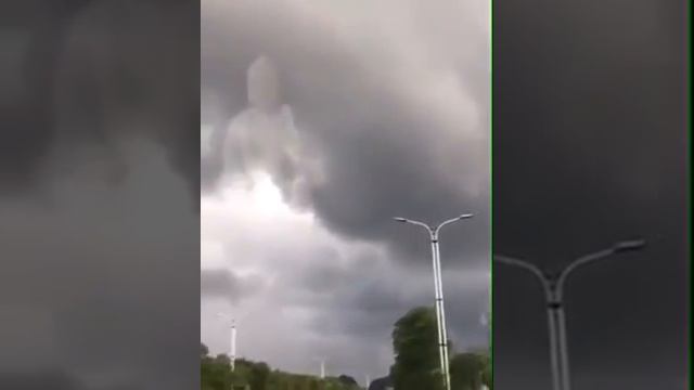 Чудо-Даршан (рукотворный?) Господа Вишну в облаках Тирупати, Индия смотреть онлайн