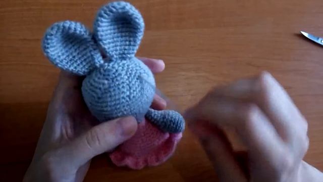 Как прятать нитки после пришивать деталей куклы амигуруми смотреть онлайн