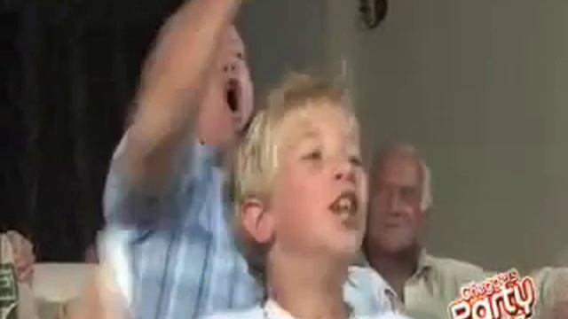 Cheggers Party Quiz Promo Video смотреть онлайн