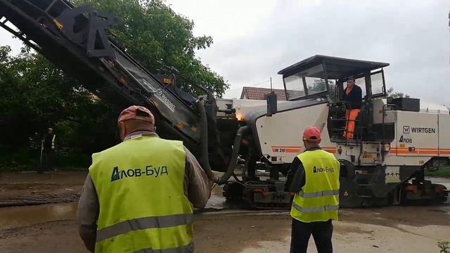 Ремонт дороги м. Борислав. В. Великого, 171 - 10.06.2020 смотреть онлайн