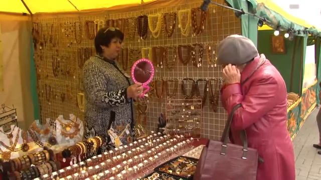 В Севастополе открылась «Пасхальная» ярмарка смотреть онлайн