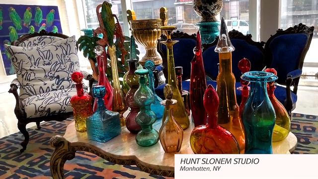 Discover Hunt Slonem's Exotic Art: Bunnies, Birds, and Butterflies | A Pat Williams Production смотреть онлайн