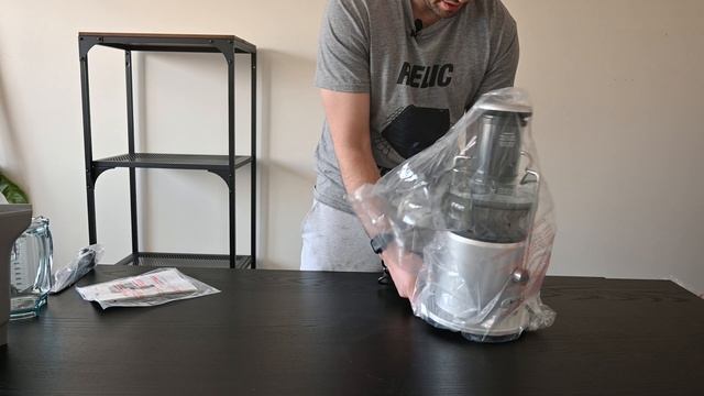 Breville JE98XL Juice Fountain Unboxing смотреть онлайн