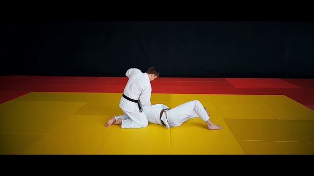 Seoi Otoshi / Бросок через спину (плечо) с колена (колен) смотреть онлайн