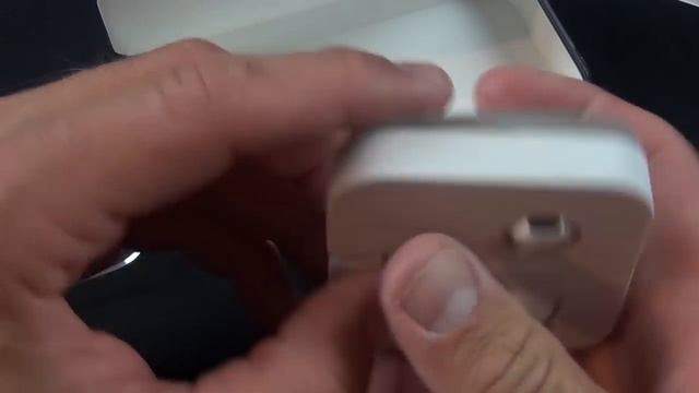 Apple iPod Touch 16GB (5th Generation): Unboxing & Review смотреть онлайн