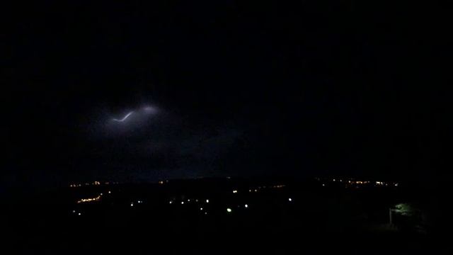 Immagini spettacolare del temporale del 23 agosto a Castell’umberto смотреть онлайн