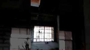 В гофре или без гофры как монтировать кабель по потолку