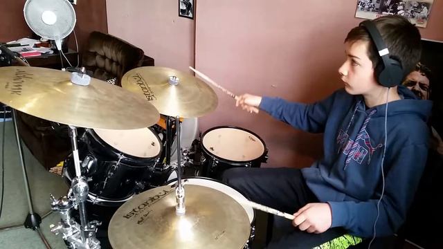 Student Drum Cover: 'Welcome To The Jungle' (by Hristian) смотреть онлайн