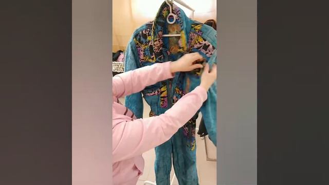 ❌ПРОДАНО. для профиля на Авито Одежда без границ. винтажный комбез и ветровка смотреть онлайн