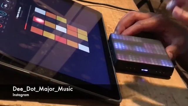 Dee Dot beat making using Roli Block & Noise App on iPad Pro смотреть онлайн