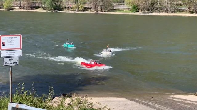 Schwimmwagen, Treffen in St.Goar. Rein 17.04. 2022 . машины плавают по Рейну! смотреть онлайн