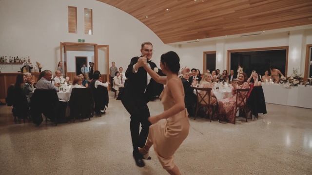 Duuet Wedding | Sabrine + Dylan Wedding Film | Vue on Halcyon смотреть онлайн